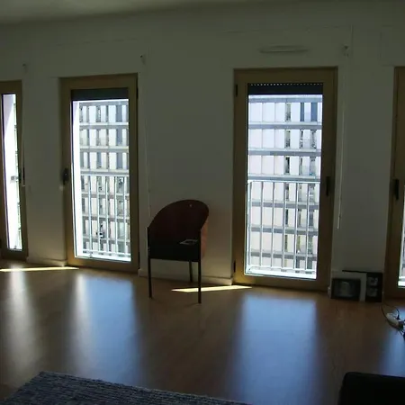 Modern&Spacious Apartment in Lisboa-3